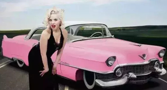 凯迪拉克车标和保时捷车标的区别【凯迪拉克车标什么样】