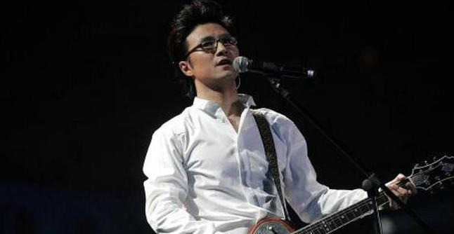 雪碧代言人【雪碧代言人华晨宇】