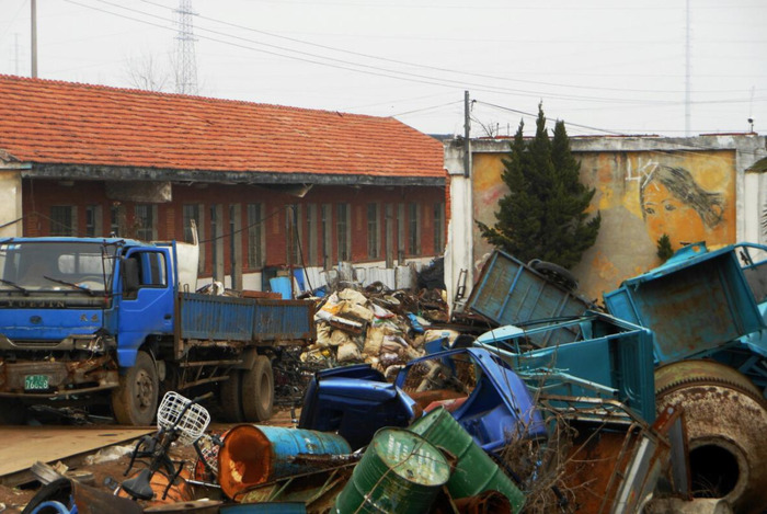 收废品一年能赚多少钱【收废品的利润有多大郑州】