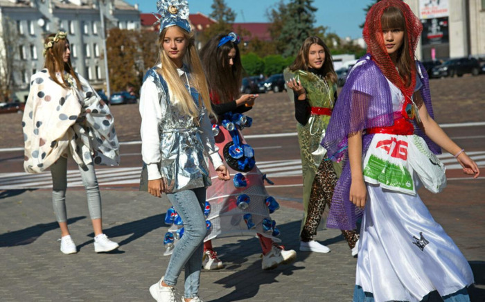 走秀服装设计图手稿【走秀服装设计垃圾袋】