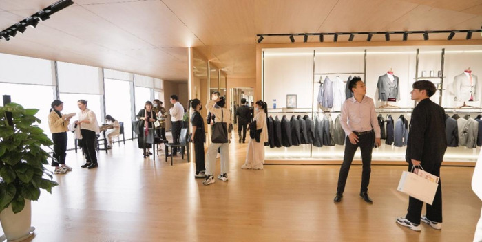 郑州买西服去哪里买【郑州西装定制店品牌排行】