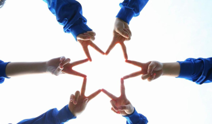 与他人合作应如何做【与人谈合作应注意什么细节】