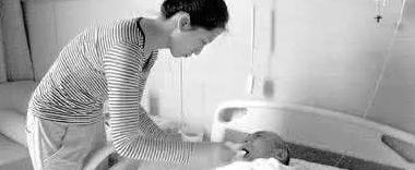 父亲病了怎么发朋友圈【孩子生病父亲不管怎么发朋友圈】