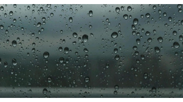 大雨下雨的声音【下大雨的声音是什么声音啊?】