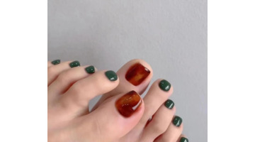 脚的照片怎么拍【脚趾美甲图片】