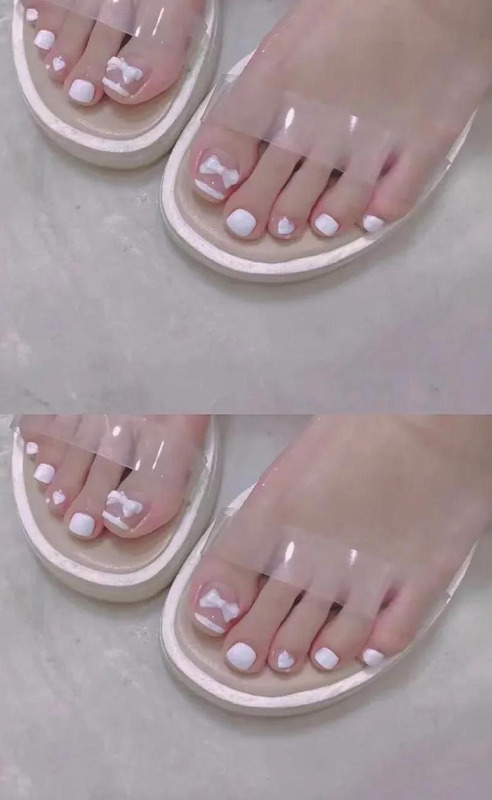 脚的照片怎么拍【脚趾美甲图片】