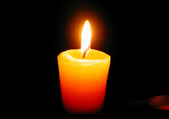 老人临终不能摸手道东【老人临死前可以摸他手吗】