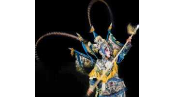 重写实而轻写意是中国戏曲的特点【重写返回值类型一定要相同吗】