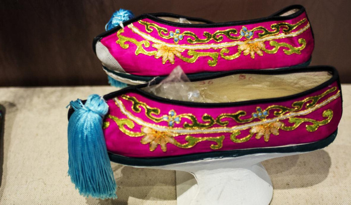 重写实而轻写意是中国戏曲的特点【重写返回值类型一定要相同吗】