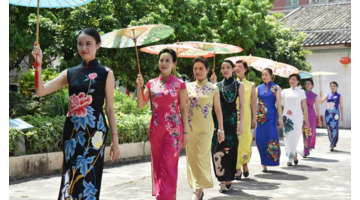 怎么说旗袍的优雅的句子【旗袍优雅的佳句】