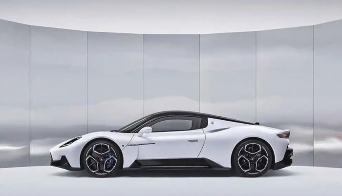 玛莎拉蒂的标志是怎样的【玛莎拉蒂图标】