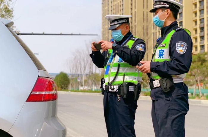 2021新交规违停不罚款不扣分【2021交规违停】