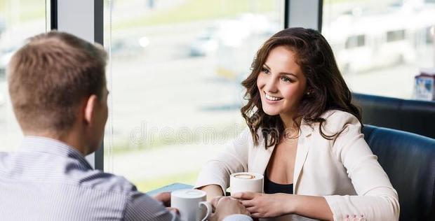 香奈儿logo倒过来是什么牌子【香奈儿logo 图标】