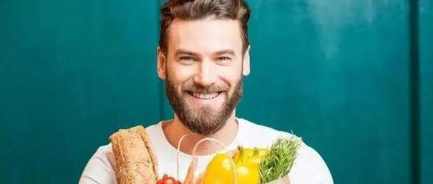 油腻男照片【油腻男是什么意思网络用语】