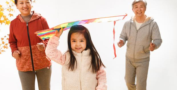 赞美隔代亲经典句子【有一种爱叫隔代亲的句子】