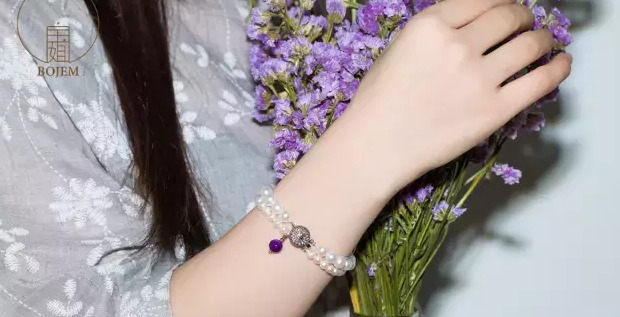 白菩提手串的作用与功效【白玉菩提手串佩戴讲究】