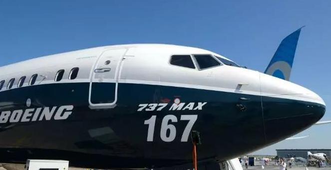 人民日报双语新闻朗读【人民日报双语新闻2020】