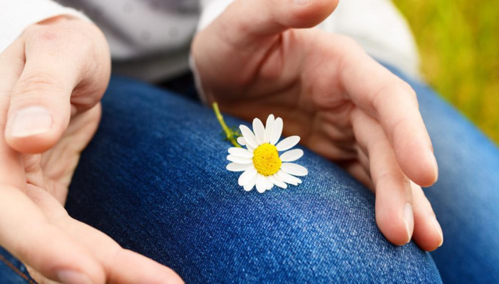 骑车摔跤发朋友圈的说说句子【朋友圈说自己不小心摔跤的说说】