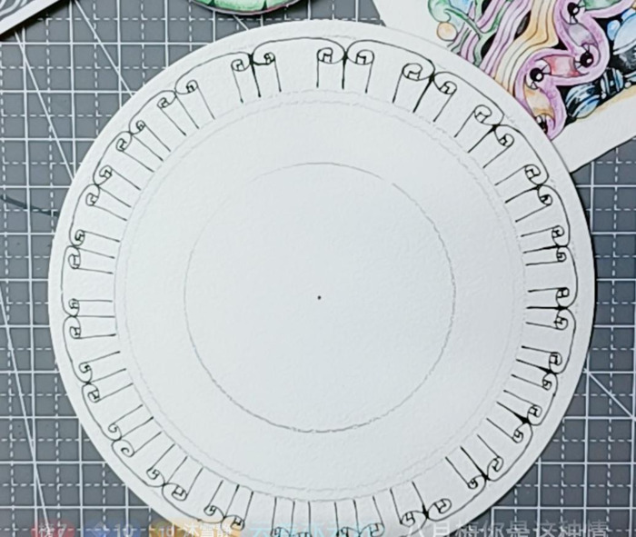 陀螺简笔画彩色【一起长大的玩具抽陀螺简笔画】