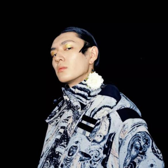 马克华菲logo含义【马克华菲标牌】