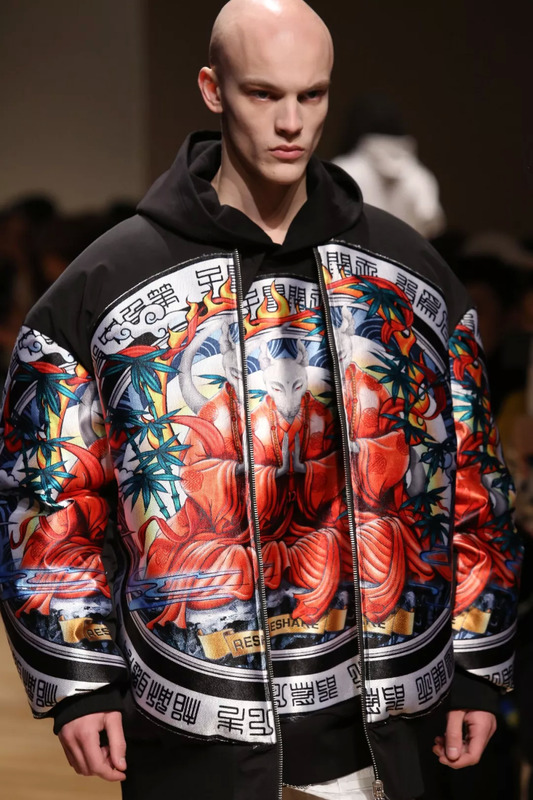 马克华菲标志怎么有两种【马克华菲标志图】