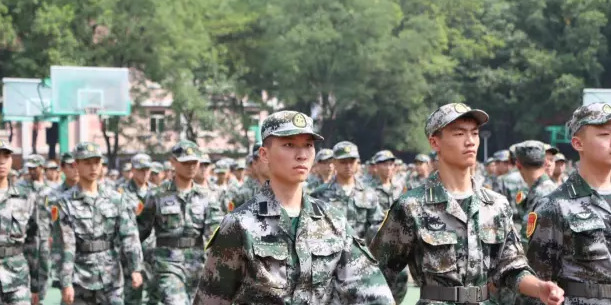 军训标题创意【军训标题四字】