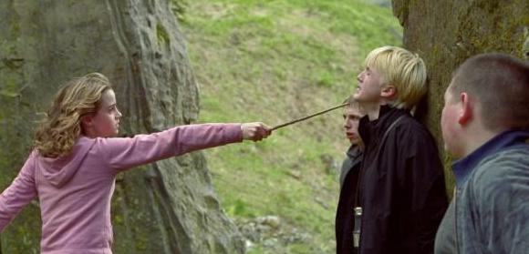 德拉科为什么讨厌赫敏【德拉科与赫敏】