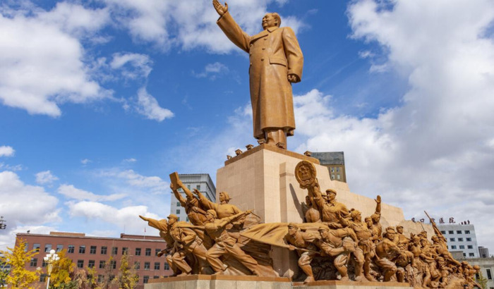 谁持彩练当空舞全诗阅读【谁持彩练当空舞上句】