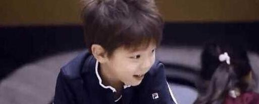 王锡玄冷笑表情包【冷笑表情包图片轻蔑】