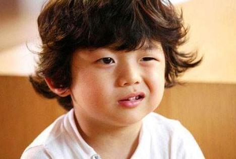 王锡玄冷笑表情包【冷笑表情包图片轻蔑】