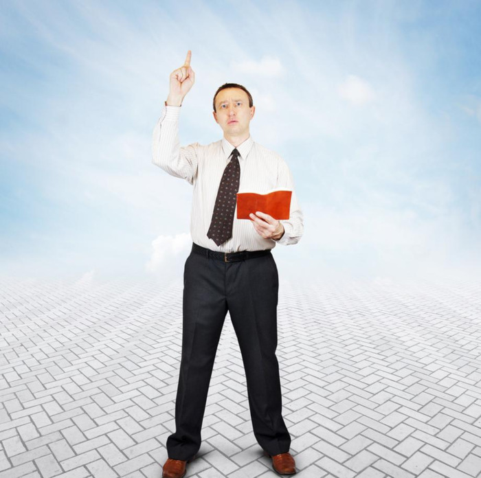 赞美一个人讲话水平高的说说【赞美一个人讲话水平高有格局】