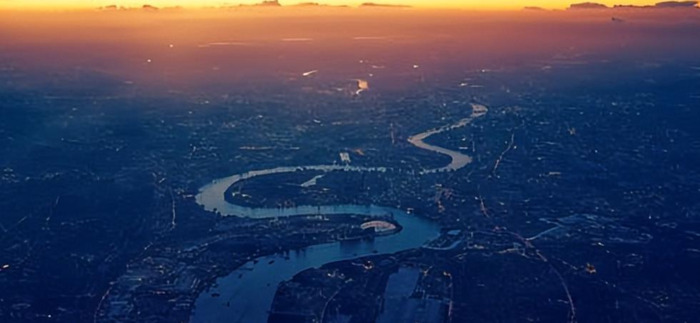 生活很累又必须坚持的文案【表示坚持的文案】