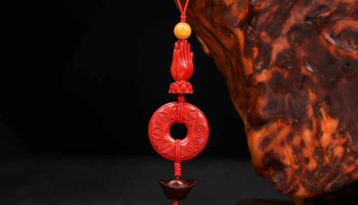 戴红砂好还是紫金砂好【朱砂好还是紫金砂好怎么样区别】