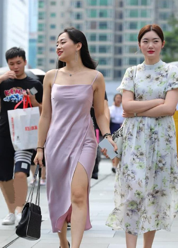 视频怎么p图瘦身长腿【视频怎么p图片上去】