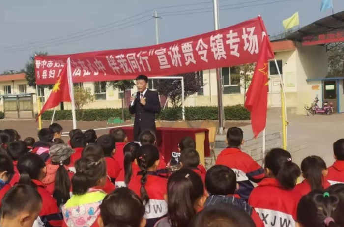 青春与法同行作文【与法同行作文800字高中生】