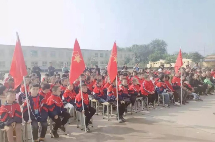 青春与法同行作文【与法同行作文800字高中生】