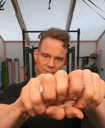 买新车幽默发朋友圈图片【买新车幽默发朋友圈文案】