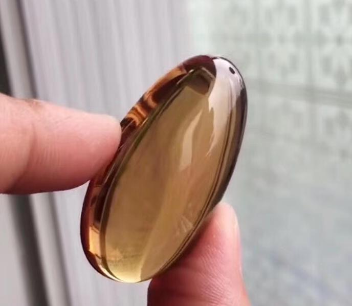 血红茶珀和血珀哪个贵【血珀与金珀哪个贵】