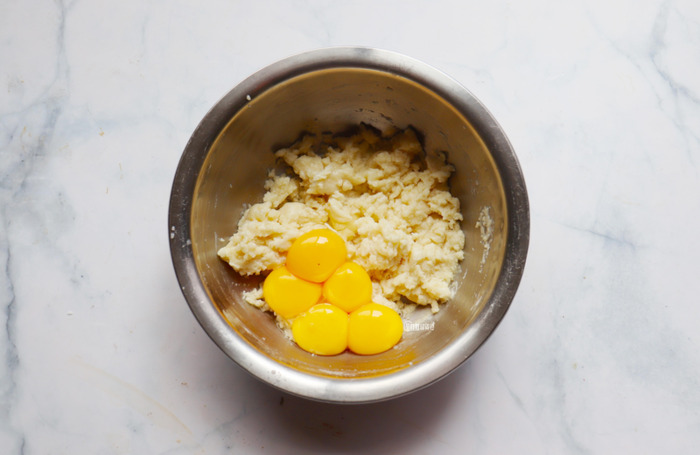 8寸戚风蛋糕零失败配方,家常做法口感松软制作简单【8寸戚风蛋糕塌陷】