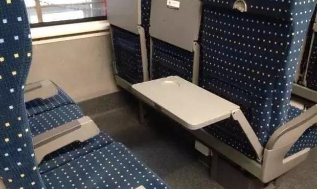 从上海到丽江怎么坐车【上海到丽江距离多远】