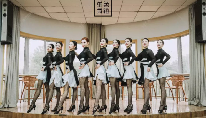 单色舞蹈分校分别在哪些地方【单色舞蹈收费标准】