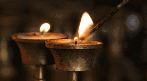 一盏明灯图片大全【一盏明灯对面照,主人有福再添油】