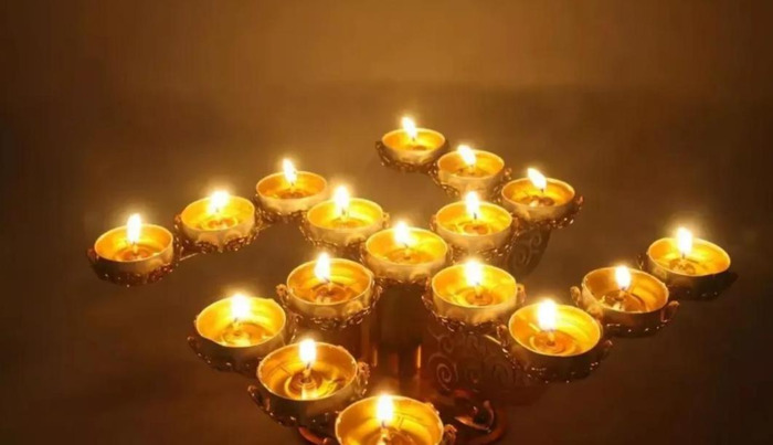 一盏明灯图片大全【一盏明灯对面照,主人有福再添油】