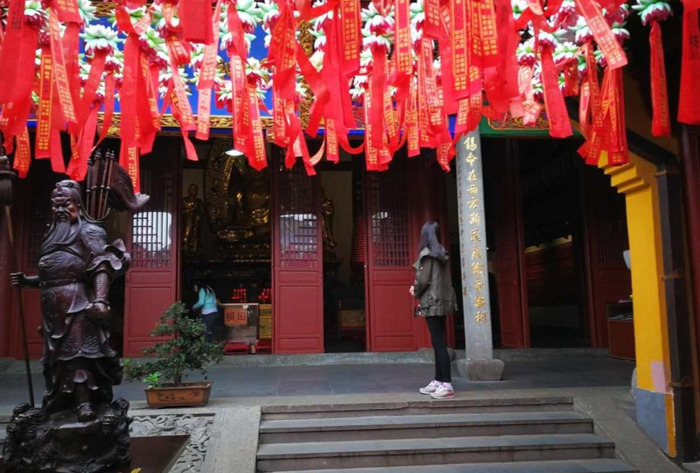 己丑日柱2022年壬寅年运势【己丑日柱女命精论】