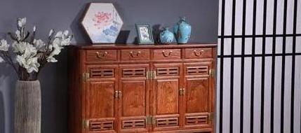 挂衣架怎么摆放【衣架风水禁忌】