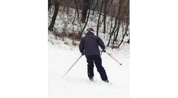 滑雪句子说说【滑雪好玩的短句】