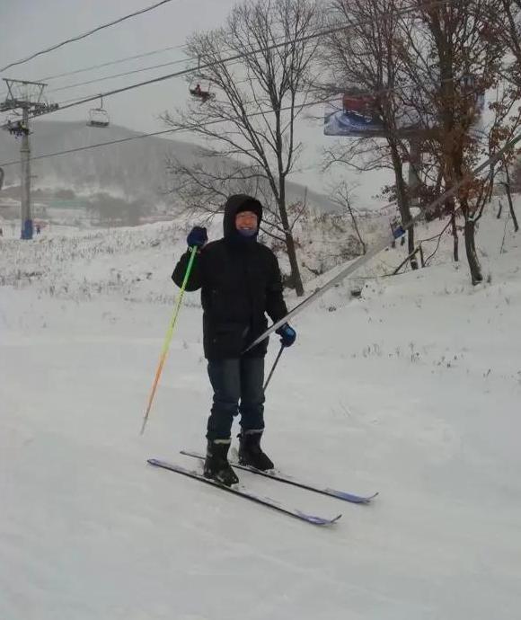 滑雪句子说说【滑雪好玩的短句】