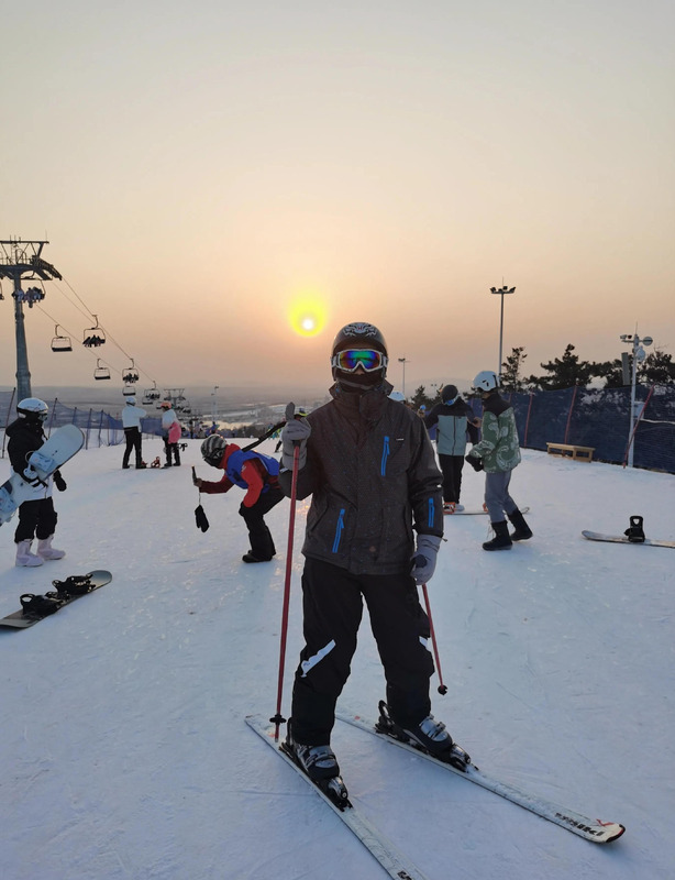 滑雪句子说说【滑雪好玩的短句】