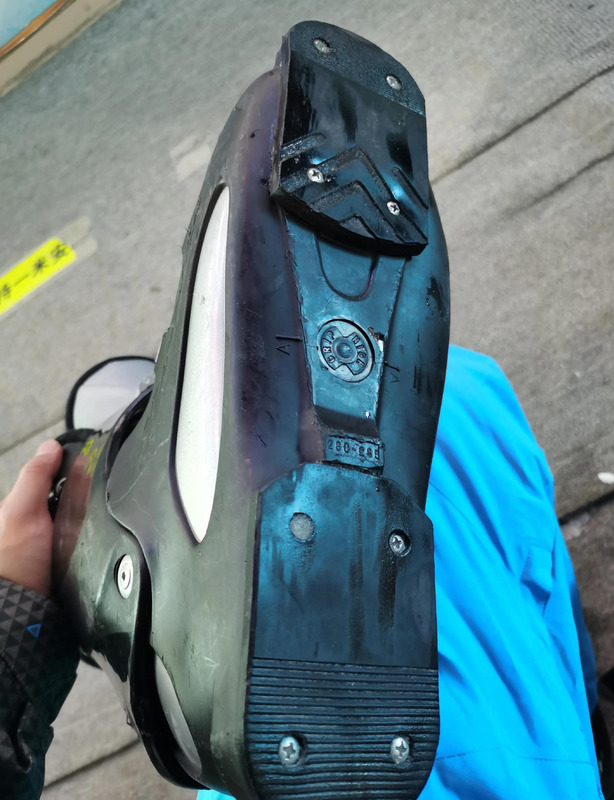 滑雪句子说说【滑雪好玩的短句】