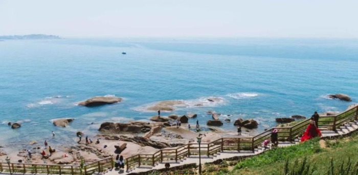 青岛第一海水浴场附近玩的【青岛海水浴场好玩吗】